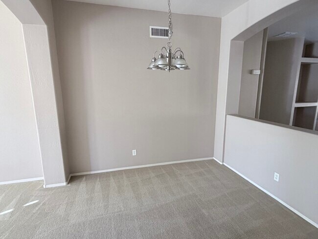 Photo - 412 E Jasper Dr