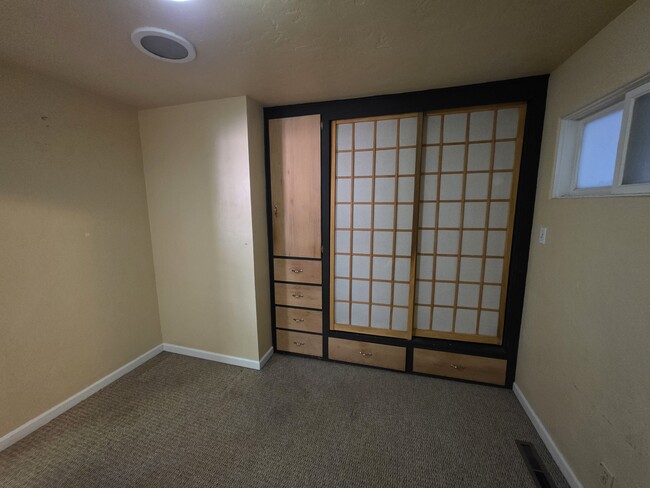 Photo - 228 E 2nd St