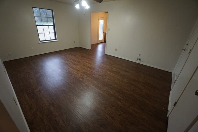 Photo - 3 BR, 1 BTH, 1 car garage