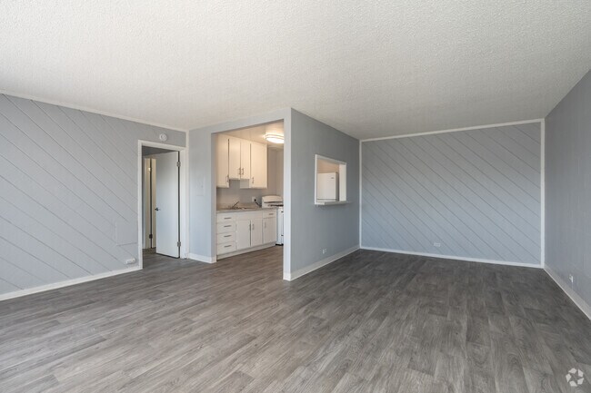 1BR, 1BA - 886SF - Living Room