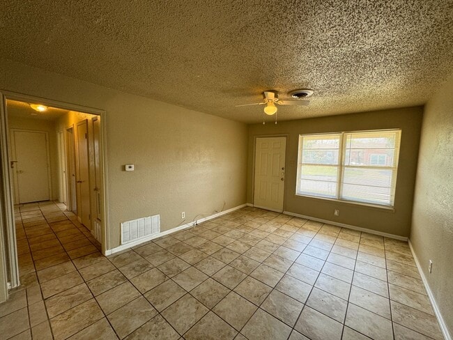Photo - 3-Bedroom House for Rent in Killeen
