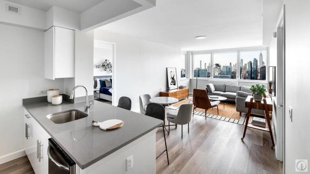 2 bedroom in Long Island City NY 11109 - 2 bedroom in Long Island City NY 11109 Unidad 627 Rental