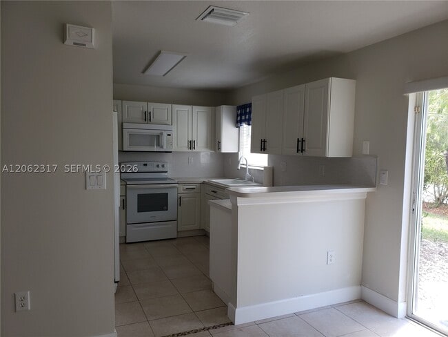 Photo - 2201 NW 170th Ave