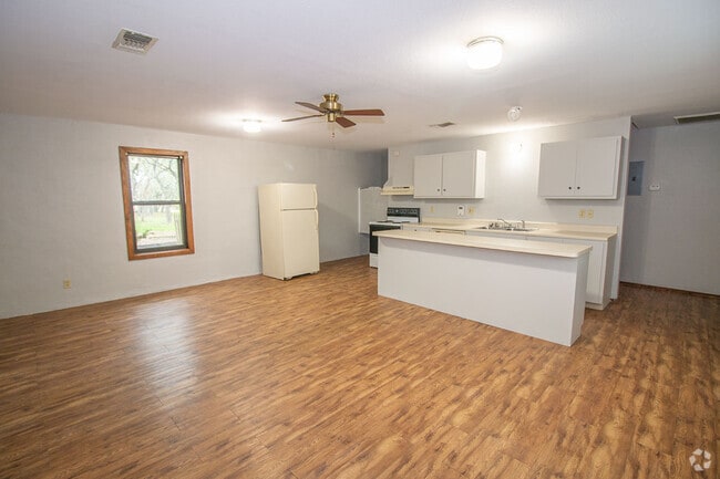 Building Photo - 553 S Old Stagecoach Rd Rental