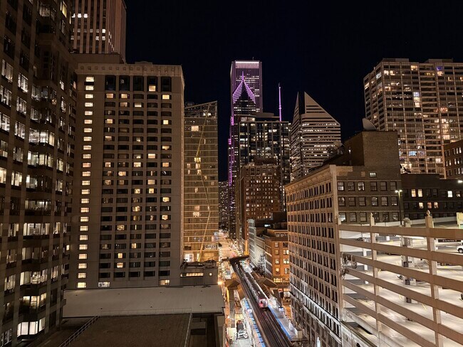 Photo - 200 N Dearborn St Unit 1203