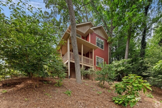 Building Photo - Modern Kenilworth Home