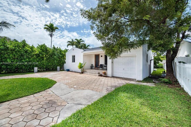 2350 SW 24th Ter