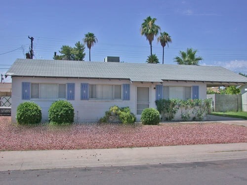 Building Photo - **COMING SOON**Very Nice 3 bedroom 2 bathroom in Great Scottsdale Neighborhood!