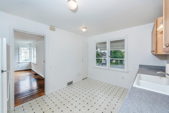 Photo - Northgate Three Bed, One bath