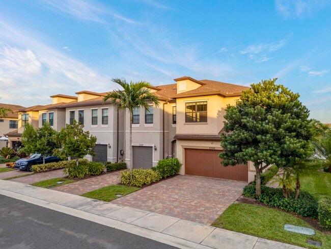 Building Photo - 2366 Byron St