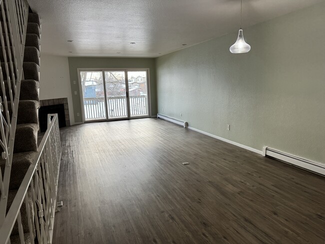 Living room - 8101 Peck Ave Condo Unit Ravenhill