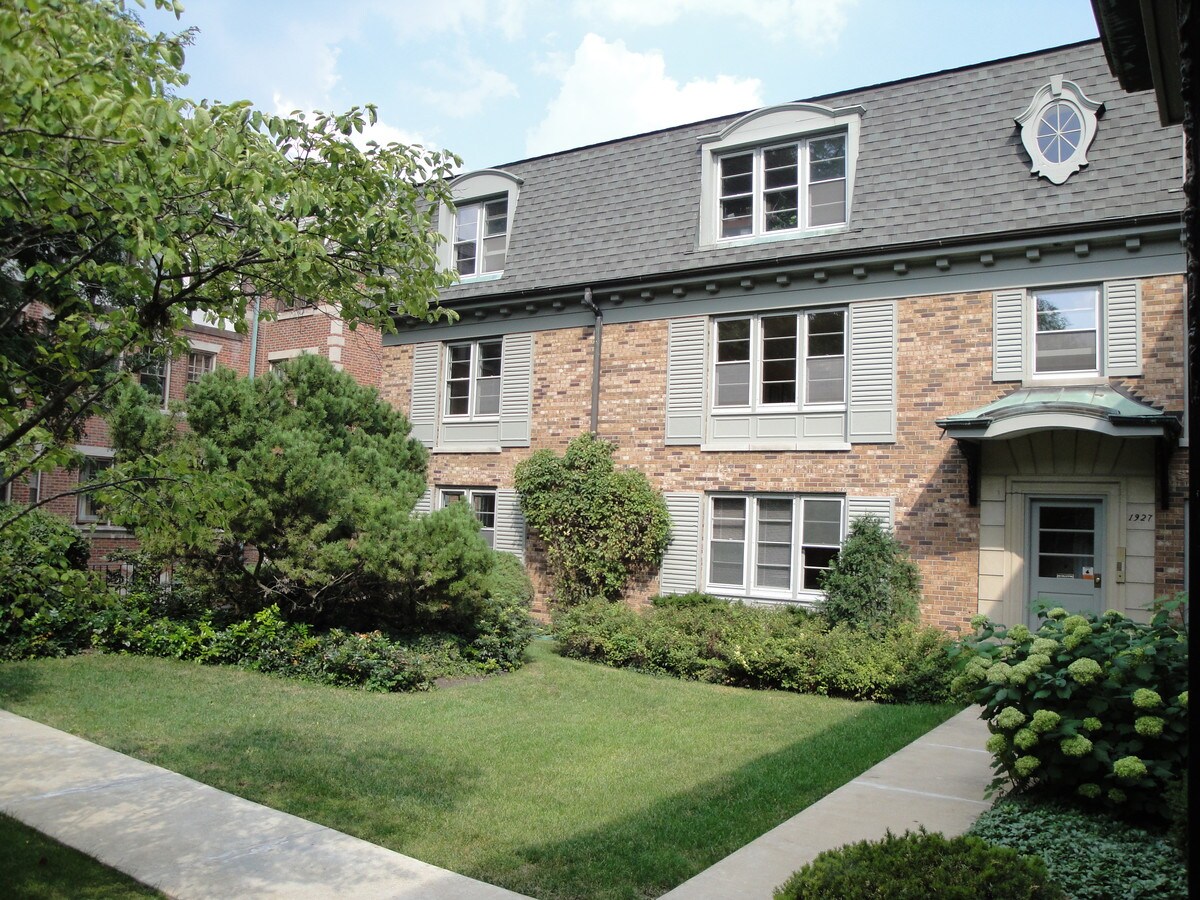 building - 1927 Sherman Ave Apartments