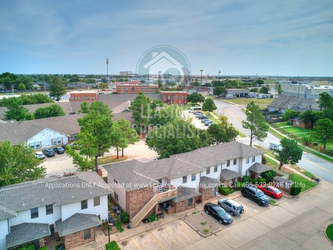 Photo - West Norman 2 Bed 1.5 Bath Townhouse Available for Your Immediate Move! Unit B