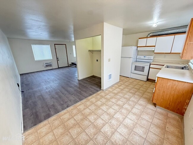 Photo - 630 N 5th Ave Unidad 4