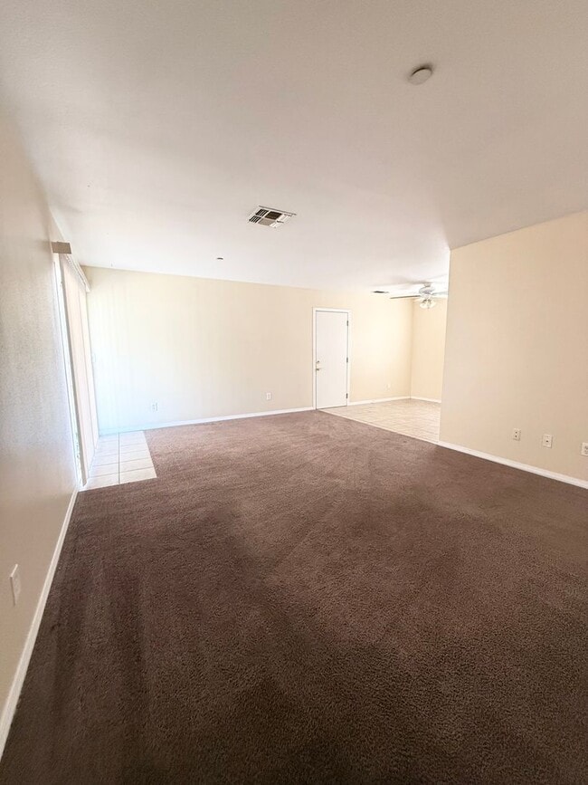 Photo - 3 bedroom corner home close to Boy and Girls Club!