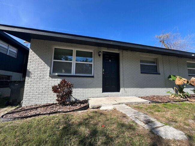 Building Photo - 9324 Eastfield Rd Unit A