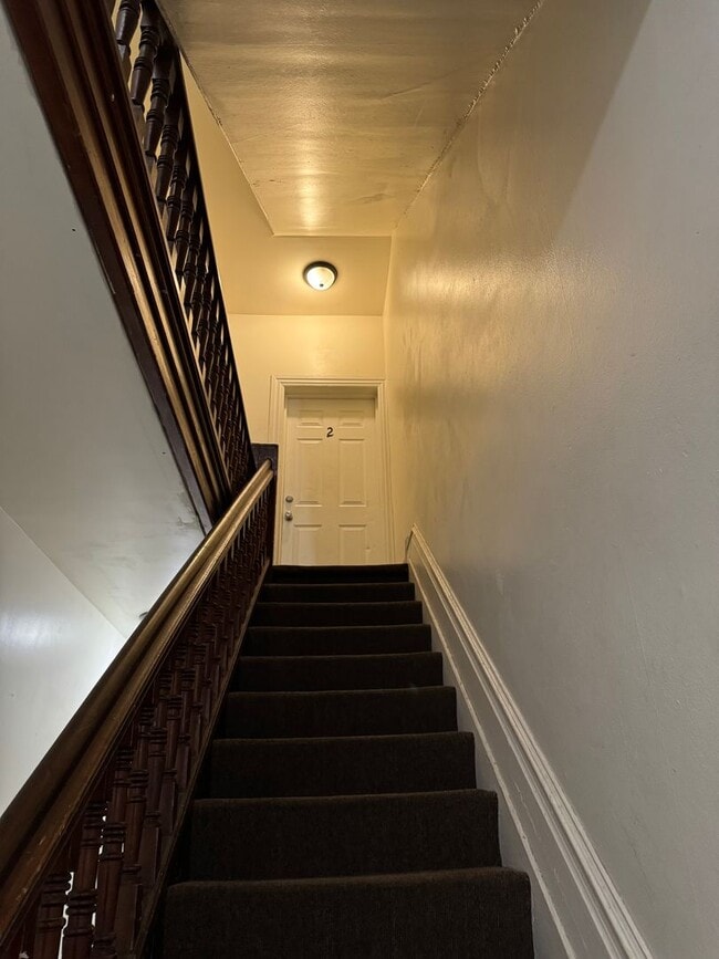 Photo - 929 W Gordon St Unit 2