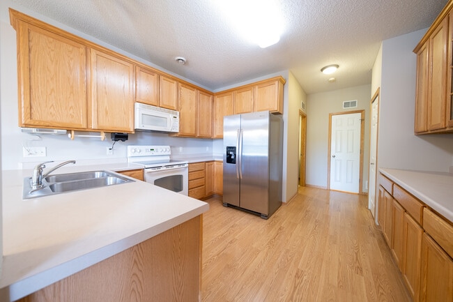 Photo - 6642 Pine Crest Trail S