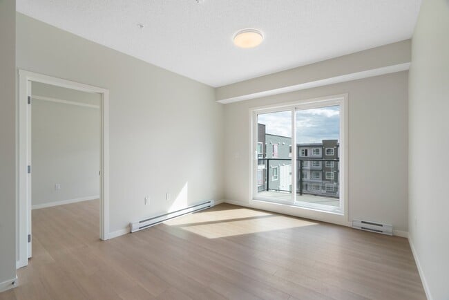 Photo - 33 Carringham Gate NW