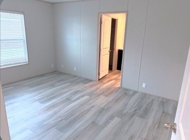 Photo - 310 Karlee Dr