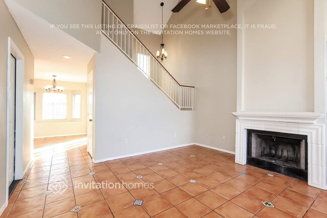 Photo - 429 W Renee Dr