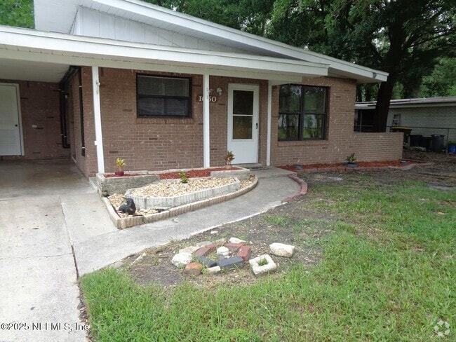 Building Photo - 1050 Mantes Ave Rental