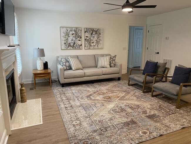 Photo - 2314 Weatherwood Ct