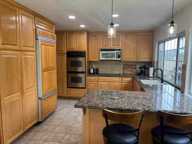 Building Photo - 17272 Golden View Ln Rental