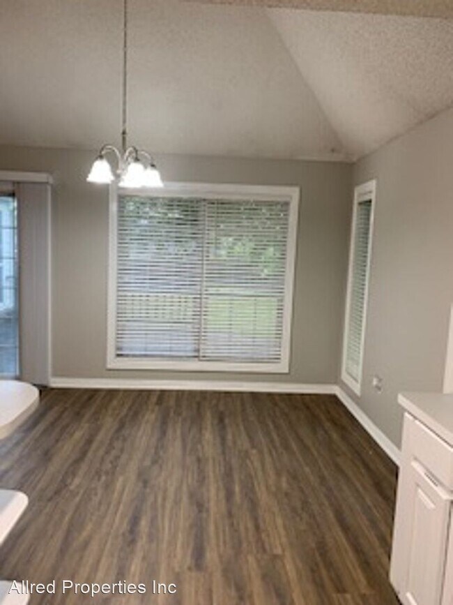 3 br, 2 bath House - 483 Branchwood Ave