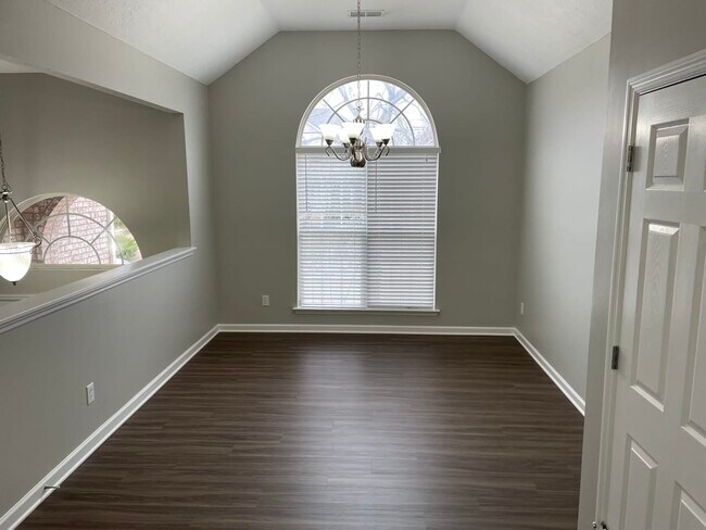 Photo - 6996 Calderwood Dr