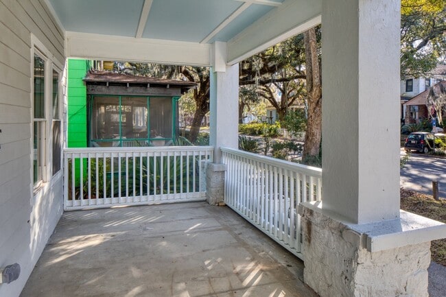Photo - 2 Bed, 2 Bath Available Now! Unit A