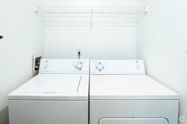 1 BR, 1 BA - Aster