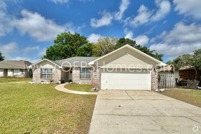 Building Photo - Charming Home on a Cul-de-Sac