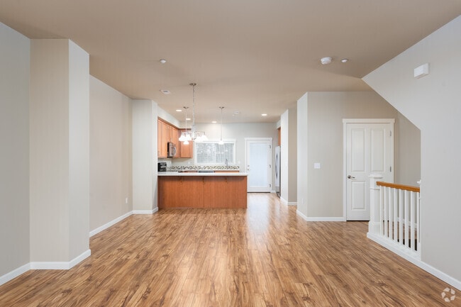3BD, 2.5BA - Townhome