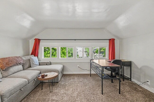 Photo - 1412 Sherman St SE