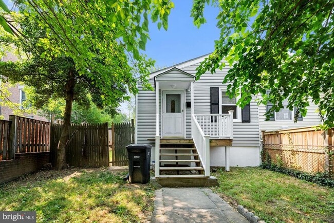 Photo - 109 E Reed Ave