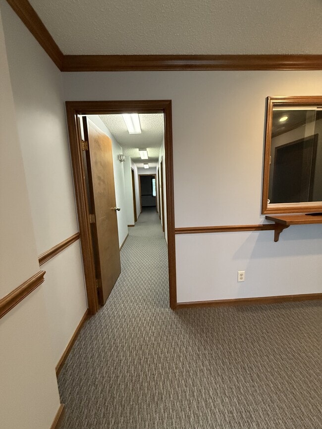 Photo - 1010 N University Blvd