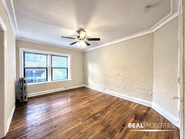 Photo - 1164 N Dearborn St Unidad Studio Rental