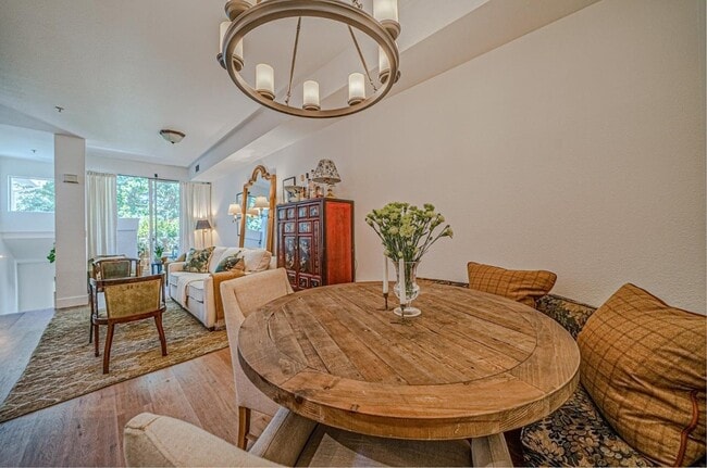 Photo - 1059 Esparanza Way Unit 1059