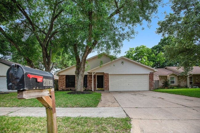 Building Photo - Spacious 1 story, 3 bedroom house in Settl...