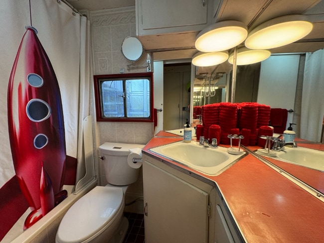 Photo - 62323 Belmont St