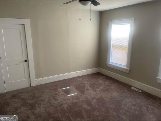 Photo - 2154 Napier Ave