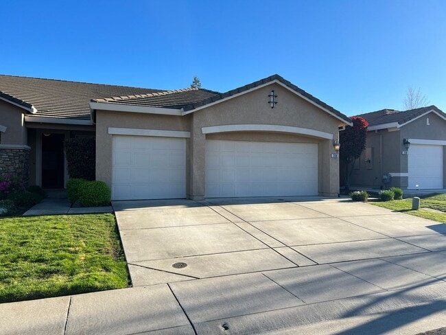 Photo - Available NOW ! Westpark off of Fiddyment Rd
