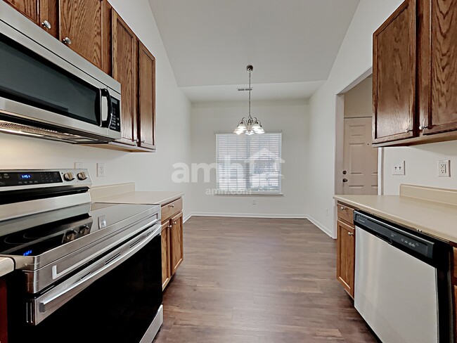 Photo - 9808 Cayenne Dr