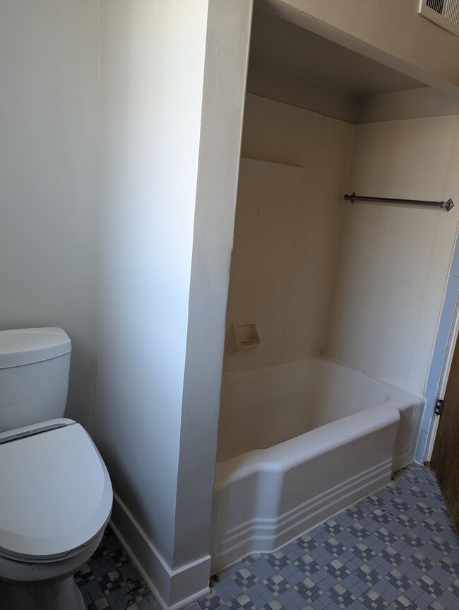 Photo - 5236 W Jackson Blvd Unit 2