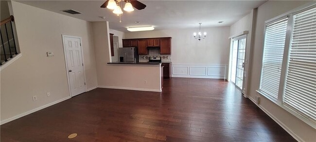 Photo - 2088 Deptford Dr