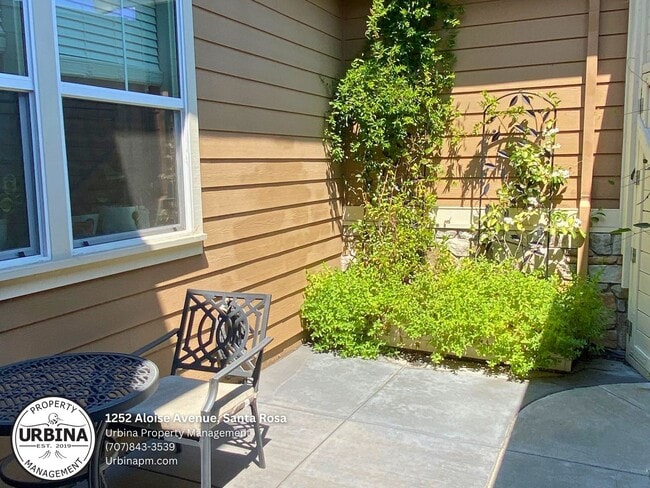 Photo - Newer Home, Beautiful Santa Rosa Property!