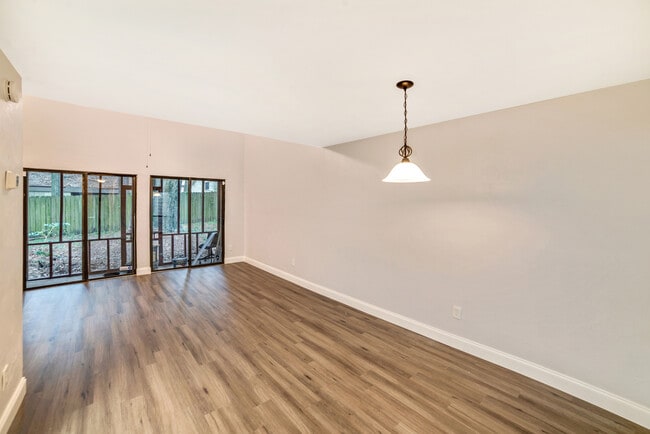 Photo - 4307 SW 70th Ter