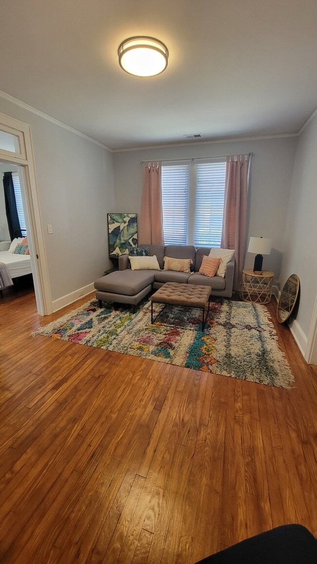 Photo - 2312 Marion St