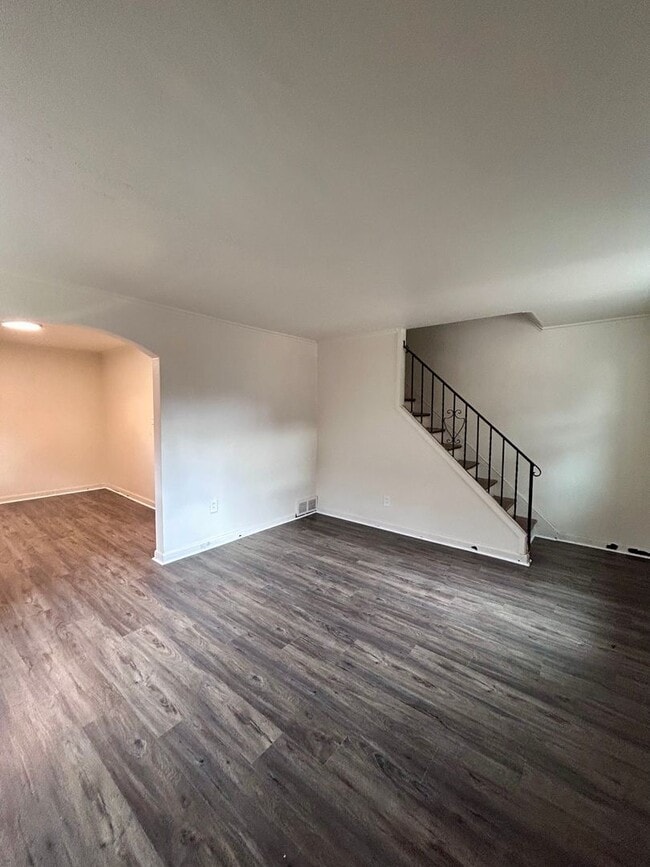 Photo - Newly Renovated 2 Bedroom Townhome